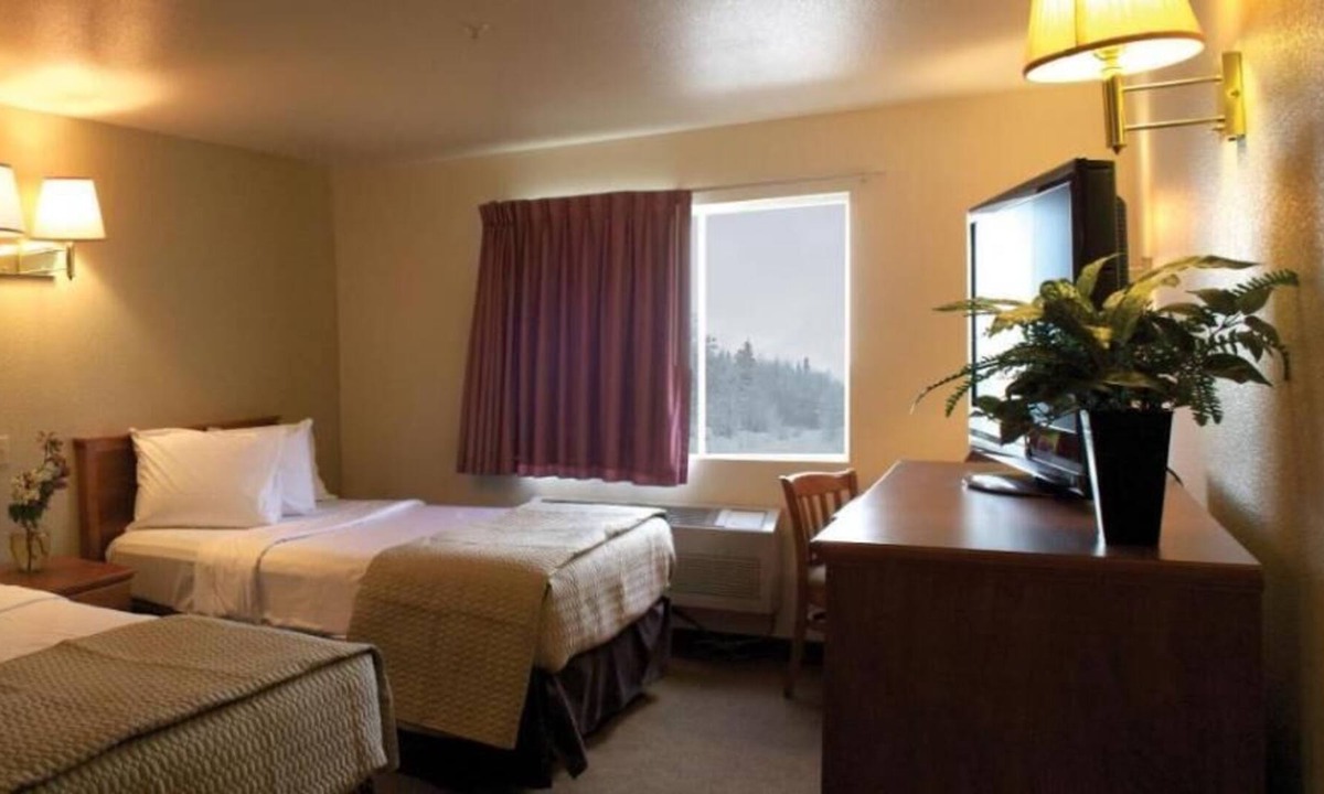 Kellogg House | 2 x 2 Double Beds Accommodations at FairBridge Inn & Suites Kellogg