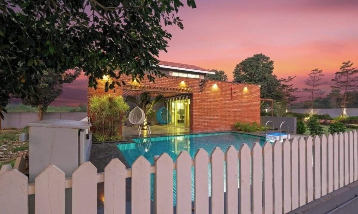 Borsad House | A beautiful & Green Farmhouse with a private Swimming pool & Garden .