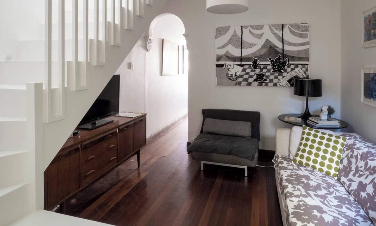 Erskineville House | A Charming 2 Bedroom Cottage in Tree-lined Street, Next to Erskineville Village