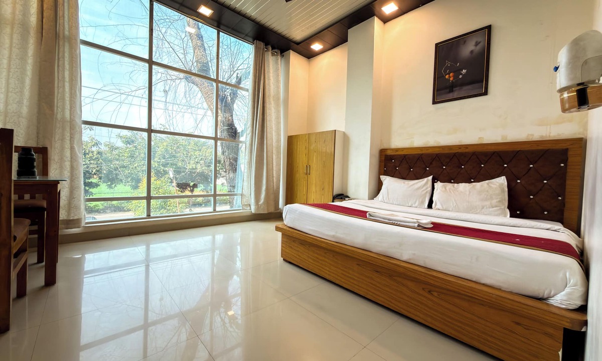 Ramnagar Hotel | AARYA HOTEL & SPA Jim Corbett