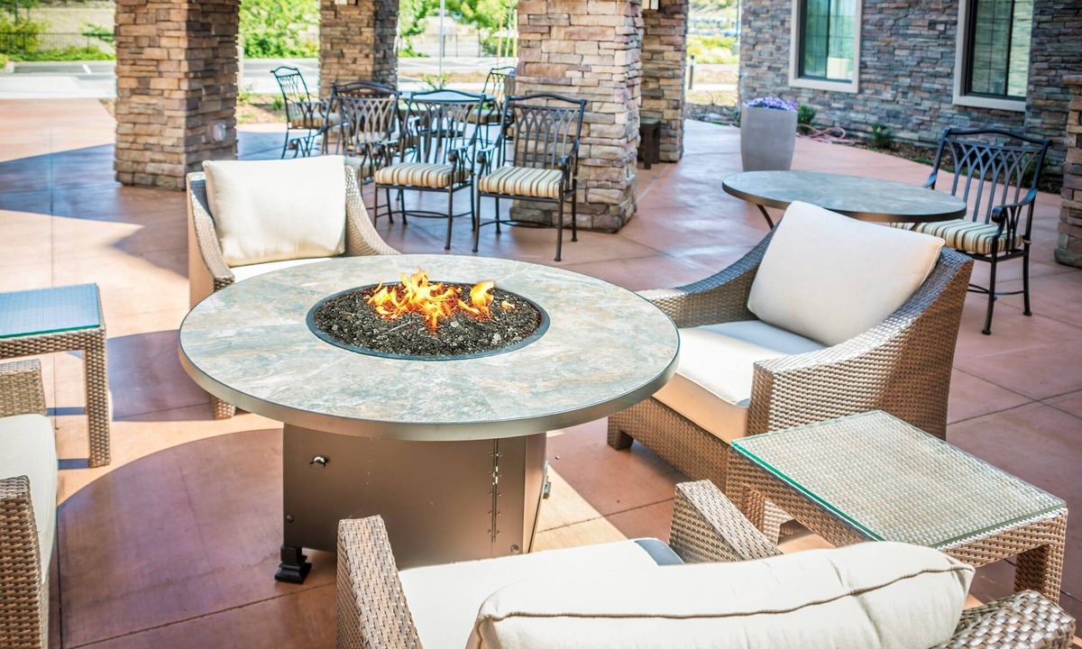 Folsom Apartment | Accessible King Studio Suite, Folsom, CA