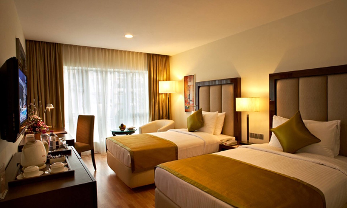 Bangalore City Center Hotel | Adarsh Hamilton