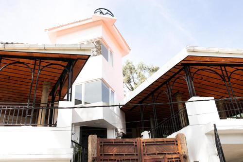 Kodaikanal House | Akkandi Veedu