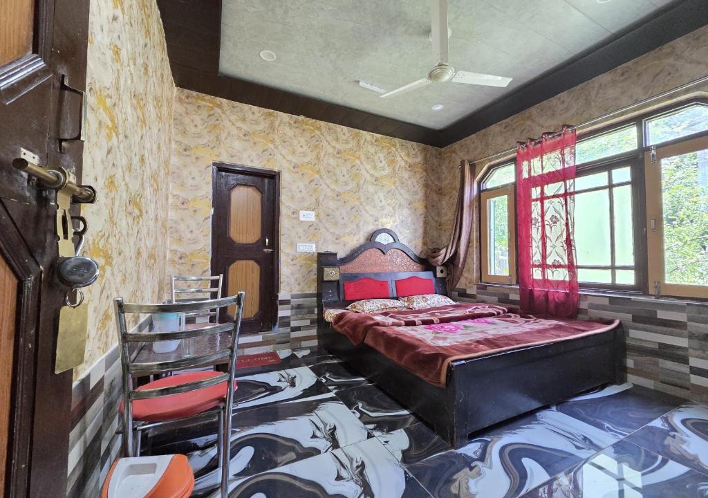 Srinagar House | Alamdar guest house