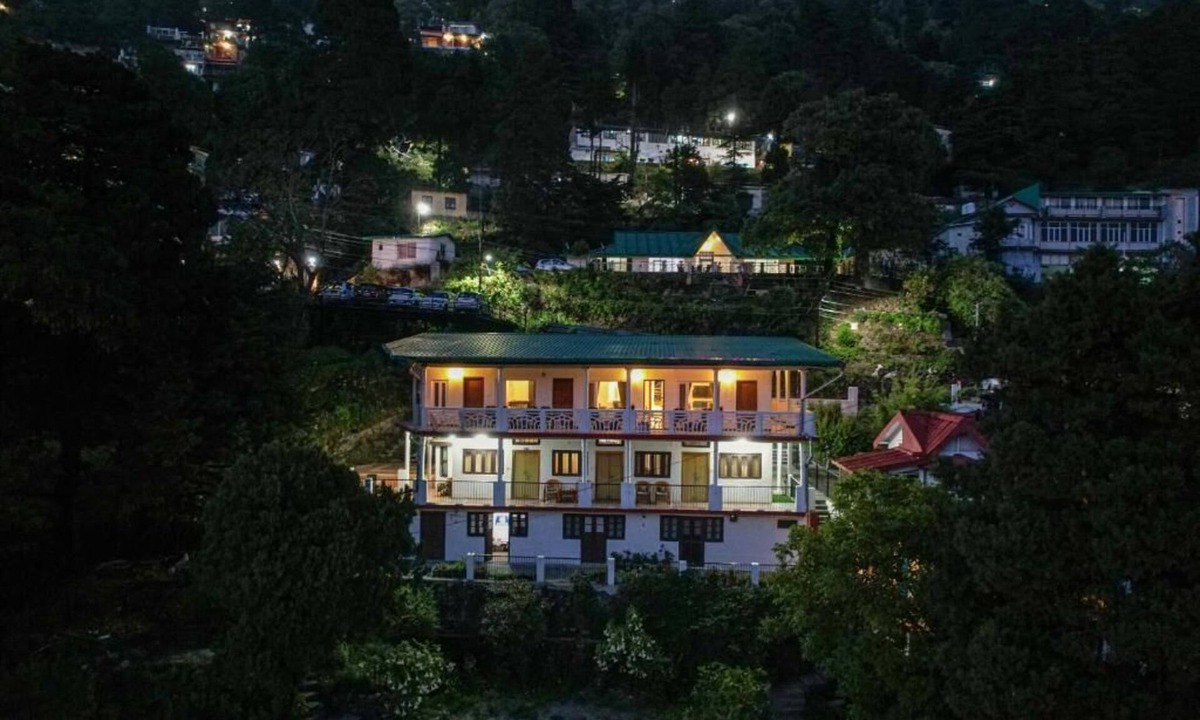 Mallital Apartment | Alaya Stays Headingly Suite Lake Facing
