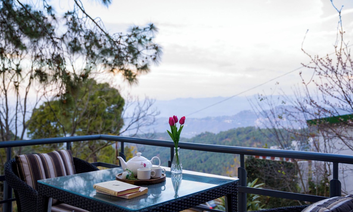 Kasauli Villa | Alaya Stays Mehar Villa 3BHK With Garden