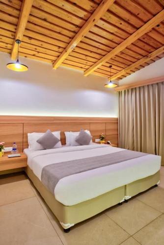 Nainital Hotel | Angel Pink Resort With A River Access