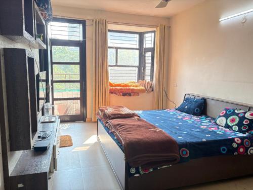 Mohali Apartment | Anna's Homestay 100m from CP67