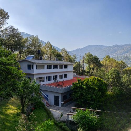 Bhimtal Hotel | Aranya Tara