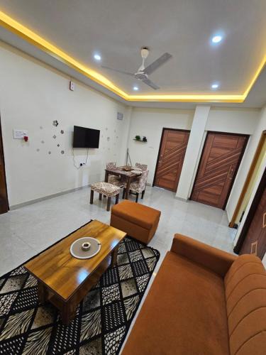 Sualkuchi House | ARKA HOMESTAy