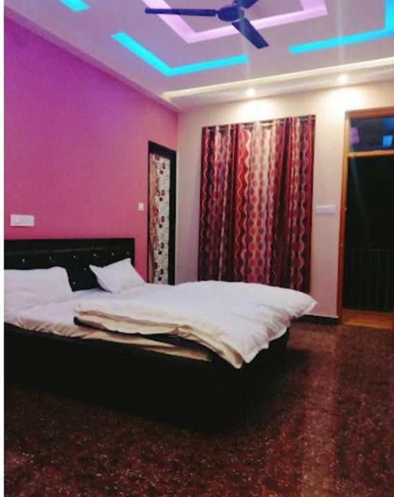 Bhagsu Nag House | Ashirwad Home Stay