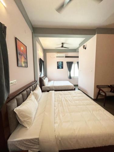 Heritage Town House | Asoka White Town Homestay