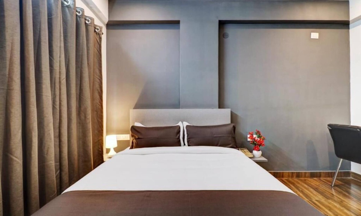 Electronics City Hotel | Athithi International
