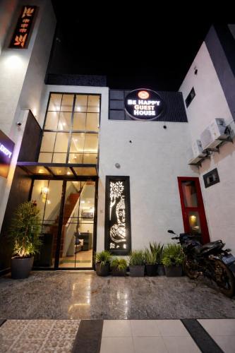 Taj Ganj House | Be Happy Guest House