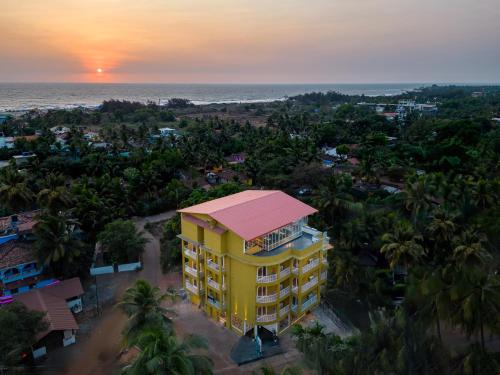 Morjim Hotel | Bedzzz Xclusiv Morjim, Goa By Leisure Hotels