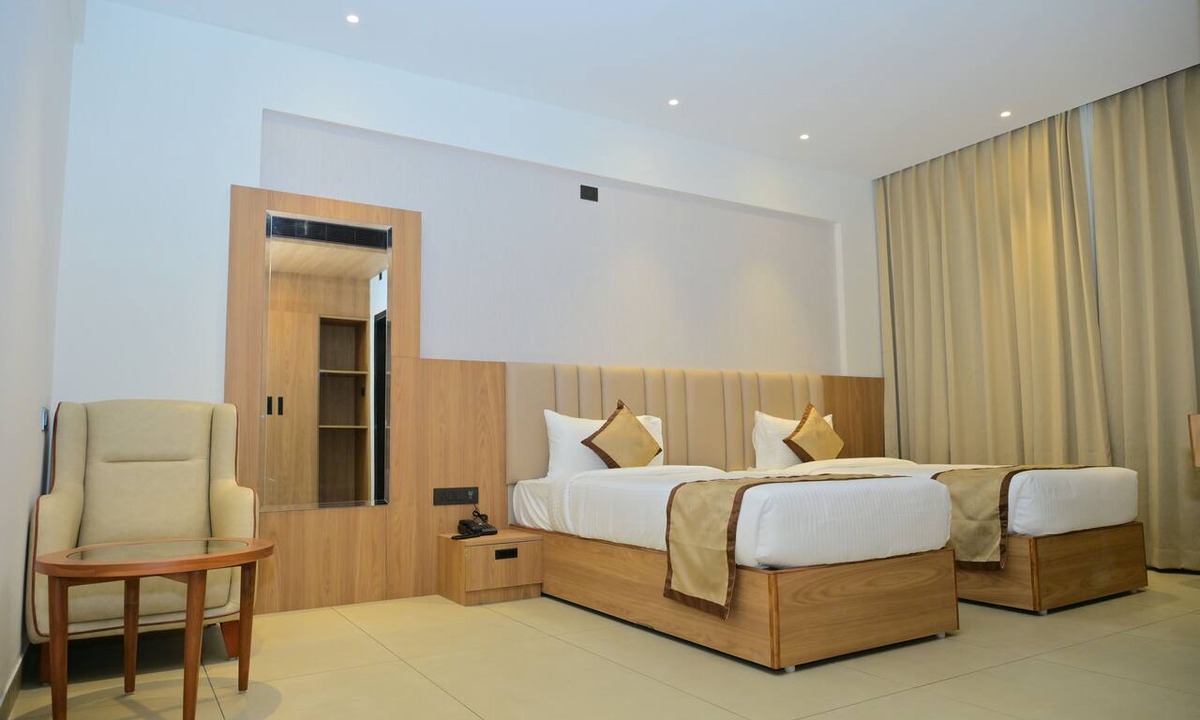 Hosur Hotel | BHAVANIS Vista by Icon