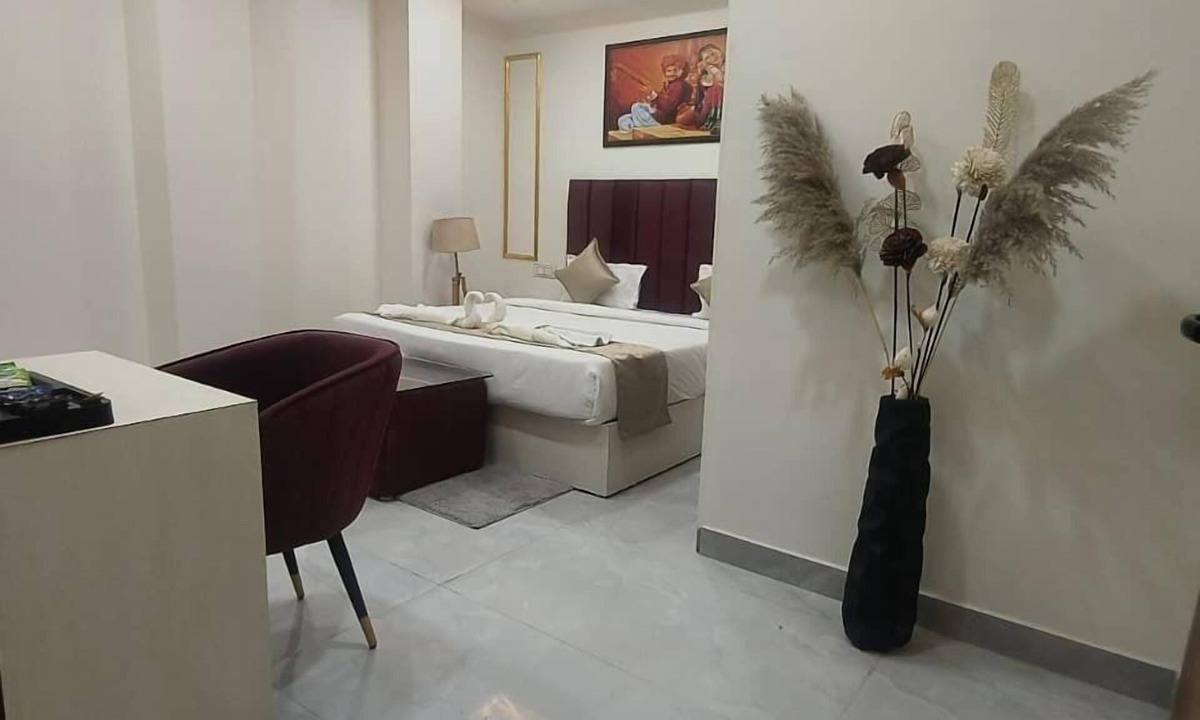 Patna Hotel | Bisaka Hotel