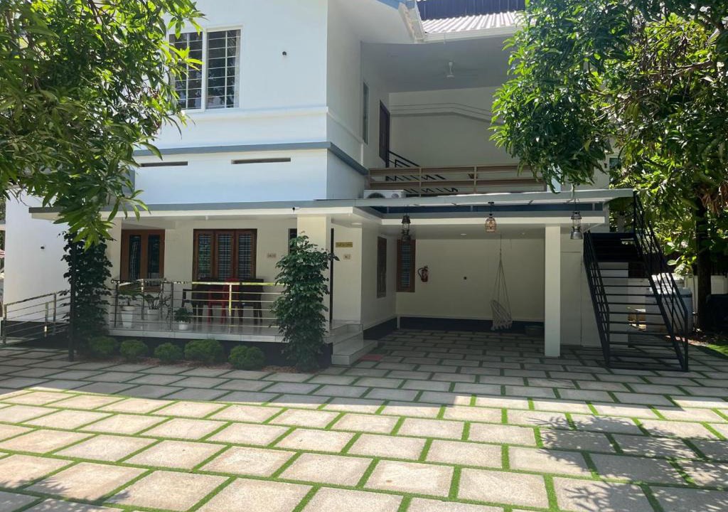 Quilon Villa | Bright Nest Service Villa Munroe