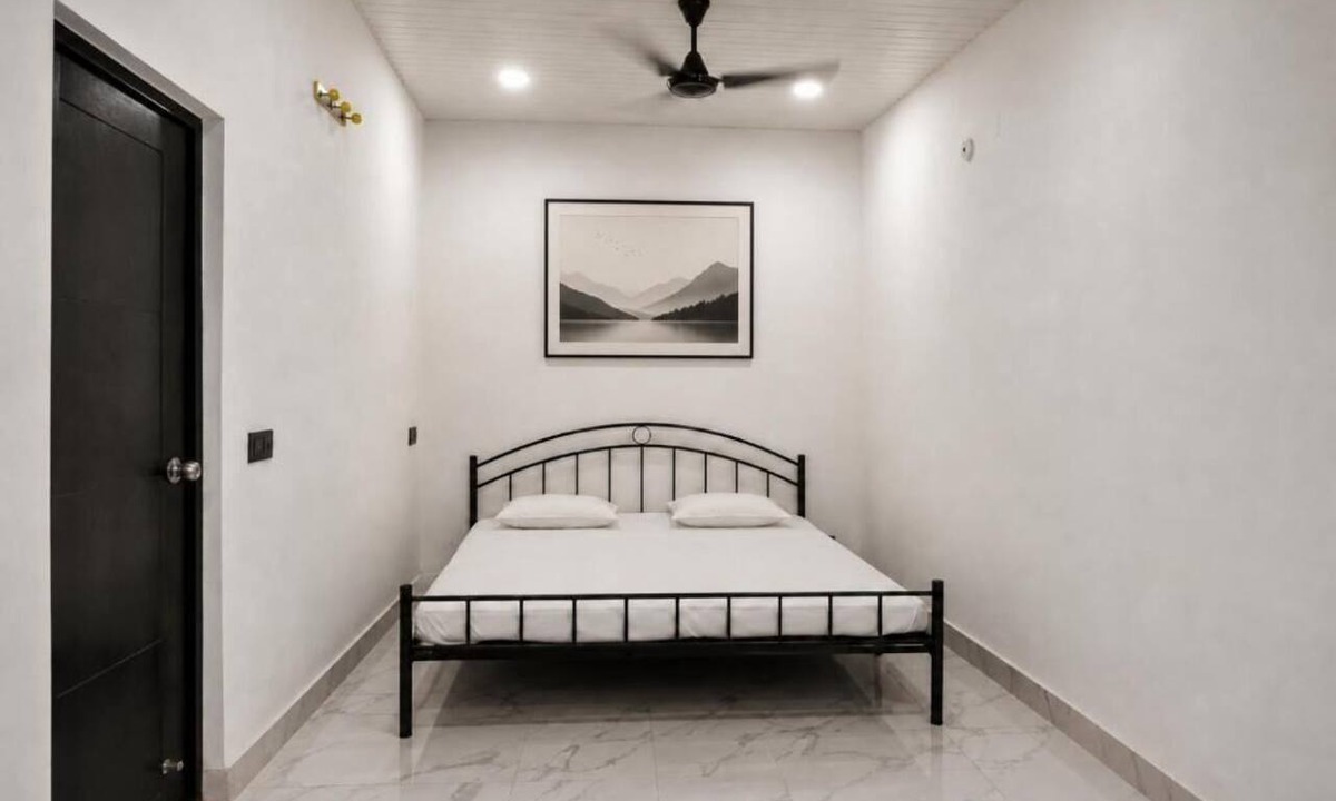 Vrindavan House | Brij rani mahal guest house