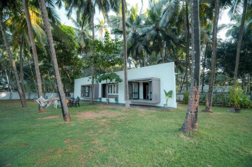 Kappad House | Cabana by Grha - Charming Cottage at Kappad Beach