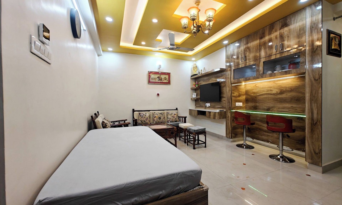 Mohangarh Apartment | Casa InteliStay – Smart, Stylish 2BHK in Lucknow