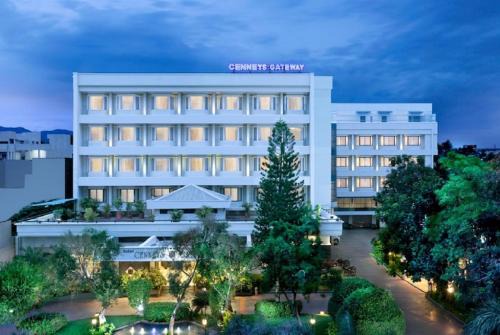 Salem Hotel | Cenneys Gateway - Pride of Salem