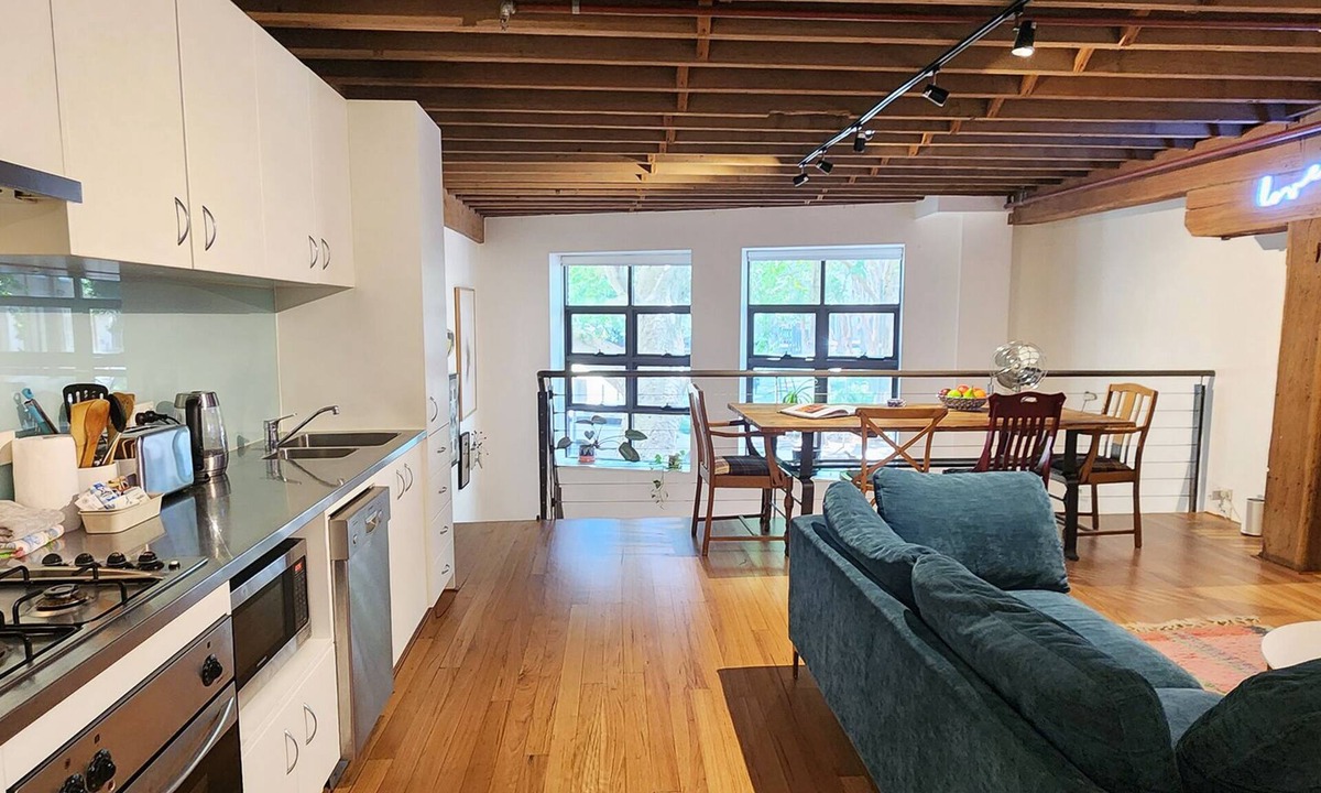 Camperdown Apartment | Central New York-Style Loft with parking - Inner City Apartment - Chippendale