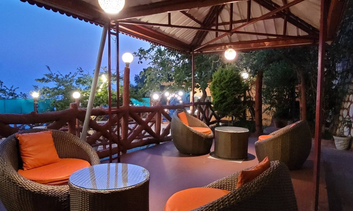 Mussoorie Resort | Ceyone Classic Fall Resort
