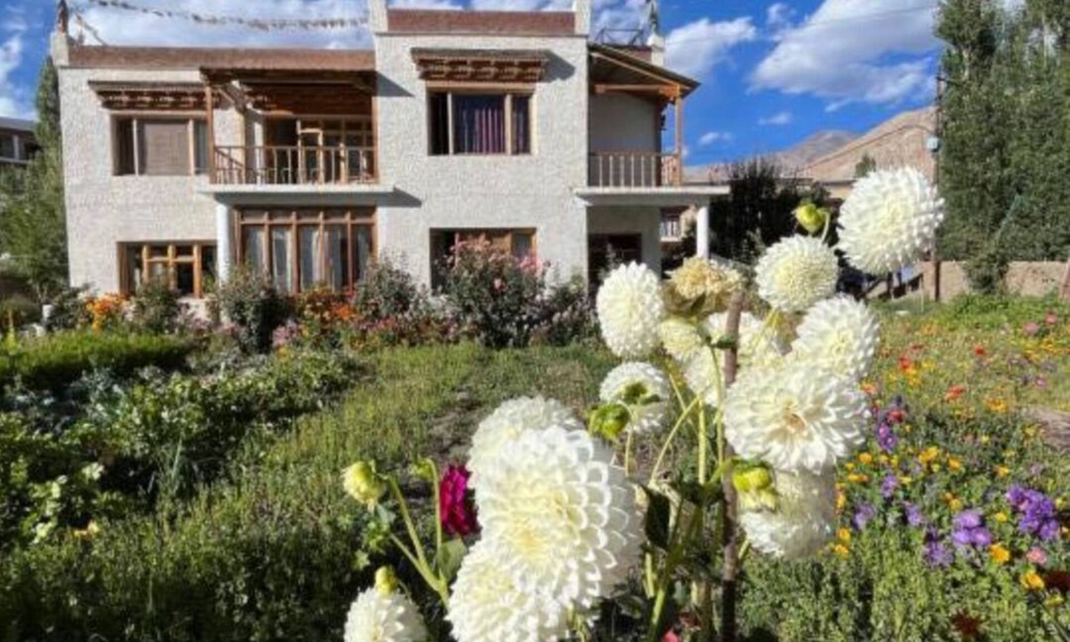 Leh Apartment | Chakzot garden house - Twin BR studio 3