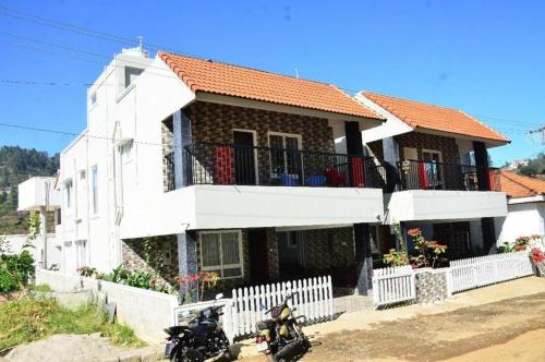 Kodaikanal Resort | Cheerful Chalet