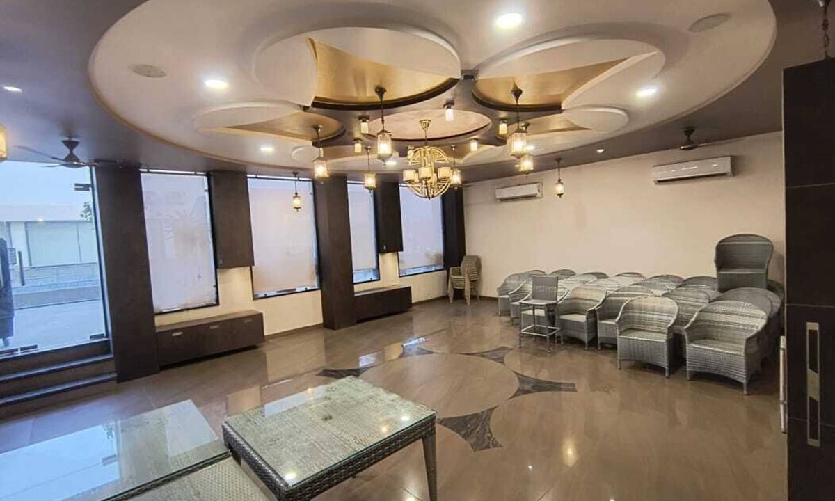 Guna Hotel | Citrus Prime Greens by Samarsingha's