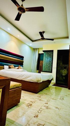 Zirakpur Hotel | City place