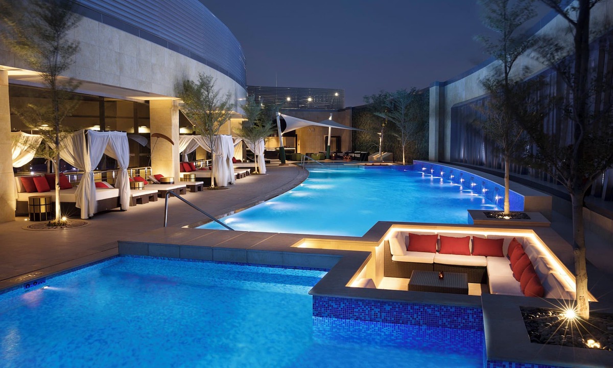 Bemloi Hotel | Clarkes hotel, A grand heritage hotel since 1898