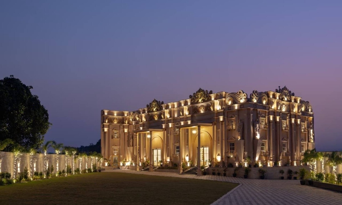 Dhanbad Resort | Clarks Inn Suites Dhanbad