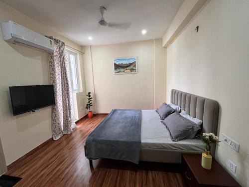 Zirakpur House | Classic Home by Sonia