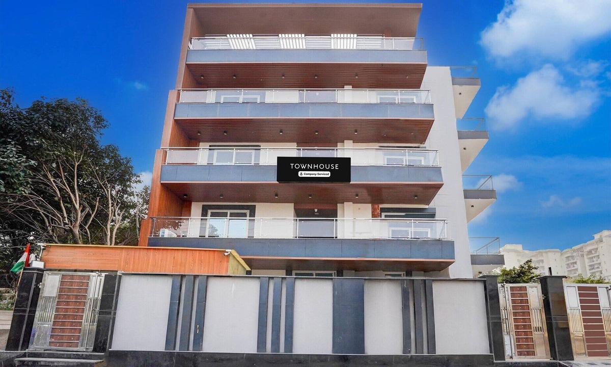 Noida House | Classic with BalconyHotel Viva Residency