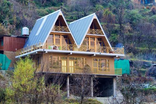 Bihar Cabin | Clifton Chapter Cottage Tirthan