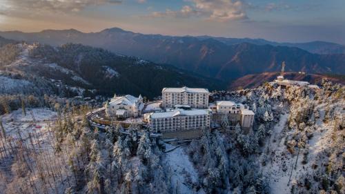 Baldeyan Resort | Club Mahindra Pristine Peaks Naldehra