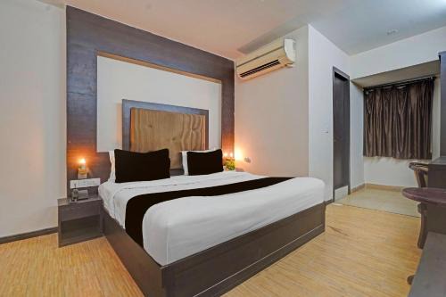 Dhanbad Hotel | Collection O Dhanbad Railway Station Formerly Hotel VIP Residency