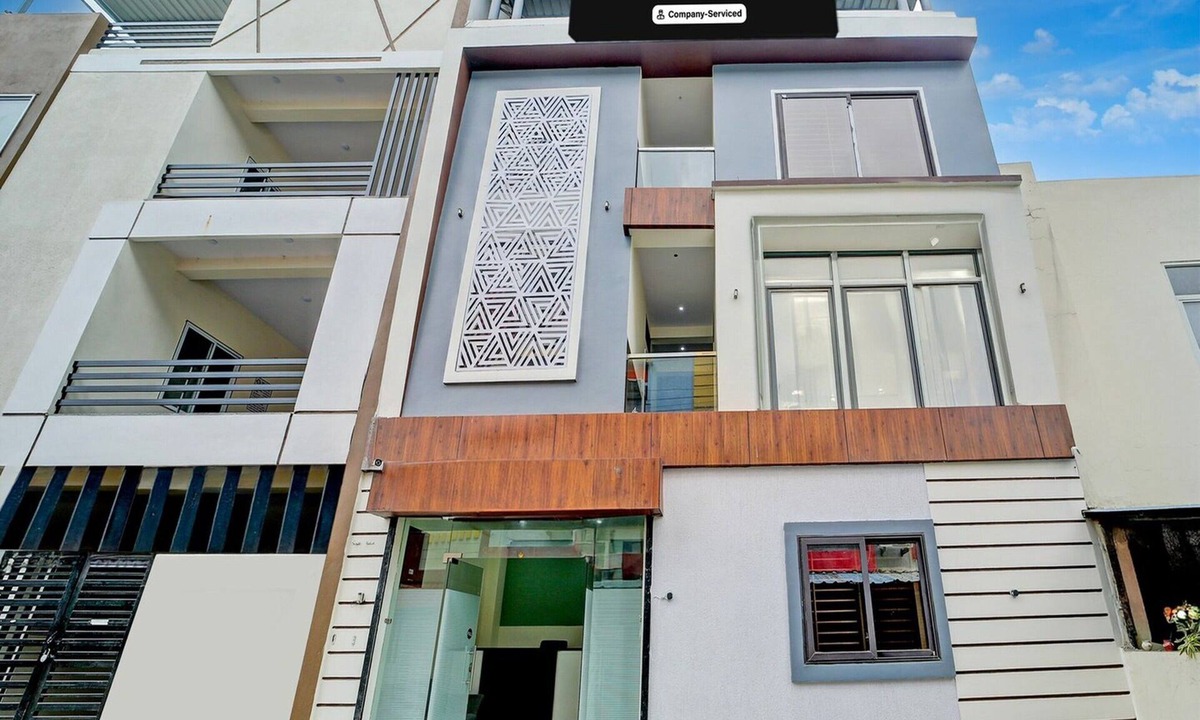 Rau House | Collection O Hotel Sp14