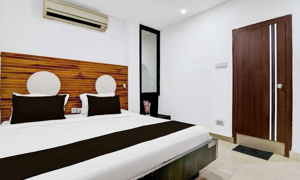 Ballygunge House | Collection O Minto Park Hotel Gardenia