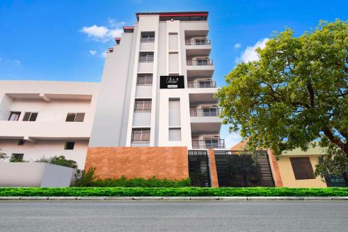 Raipur Hotel | Collection O Raipur Junction