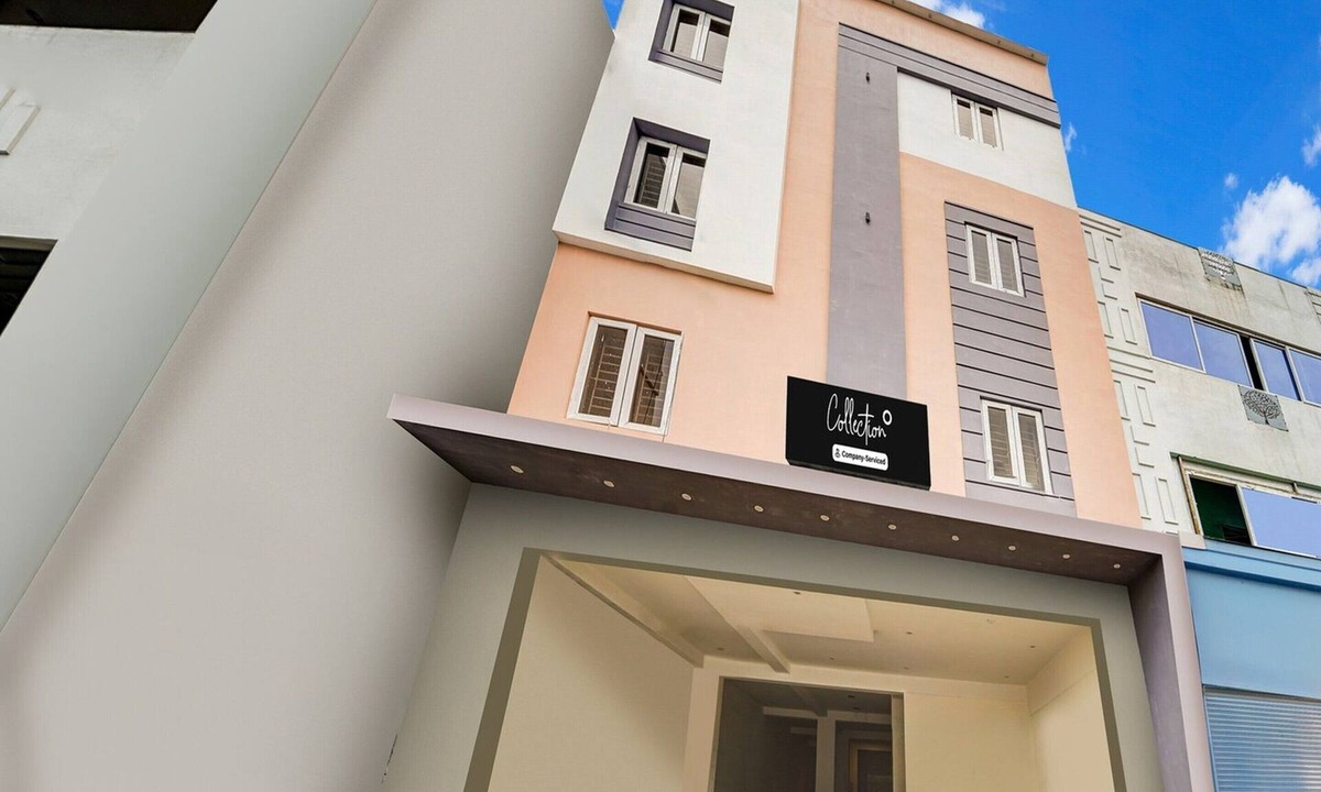 RS Puram House | Collection O RS Puram North Railway