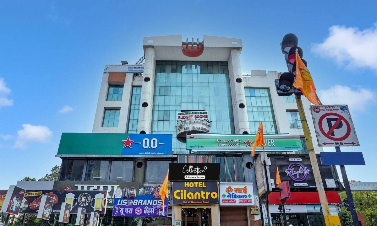 Clover Park House | Collection O Viman Nagar Downtown