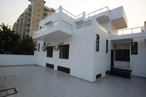 Faridabad House | Comfort Stay