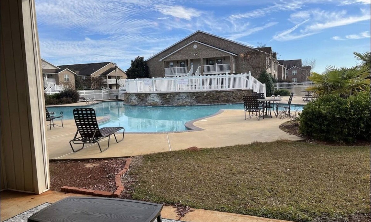 Warner Robins Condo | Contractors Discounts