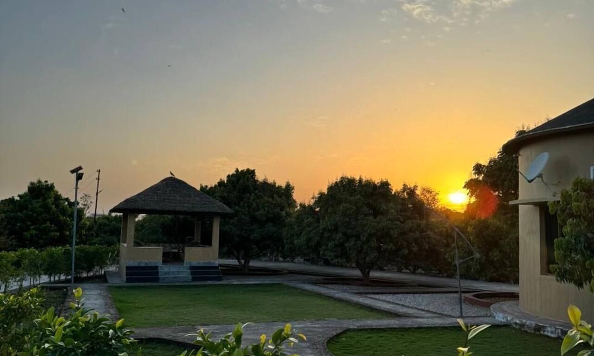 Kaladhungi Hotel | Corbett Farmyard