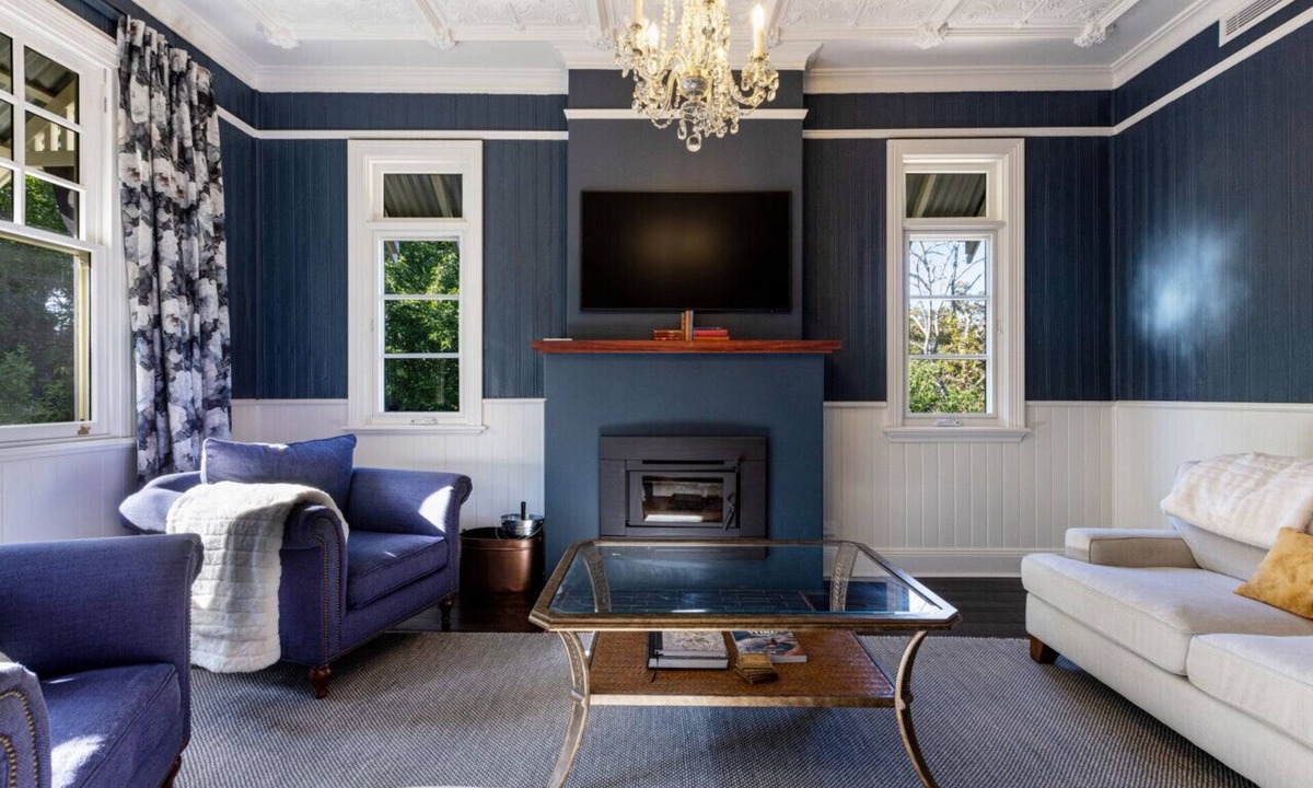 Leura House | Coryong - A grand residence, 500m from Leura mall