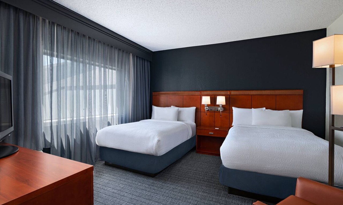Arlington Hotel | Courtyard by Marriott Dallas Arlington/Entertainment Dist