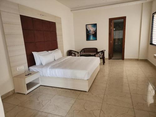 Bajpur Hotel | Crestorio of Corbett